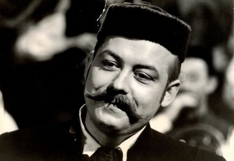 Václav Hybš si zahrál v televizním filmu Františka Kmocha.jpg